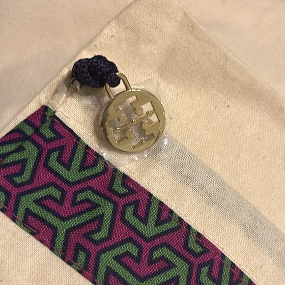 Tory Burch DustBag - Picture 2 of 6